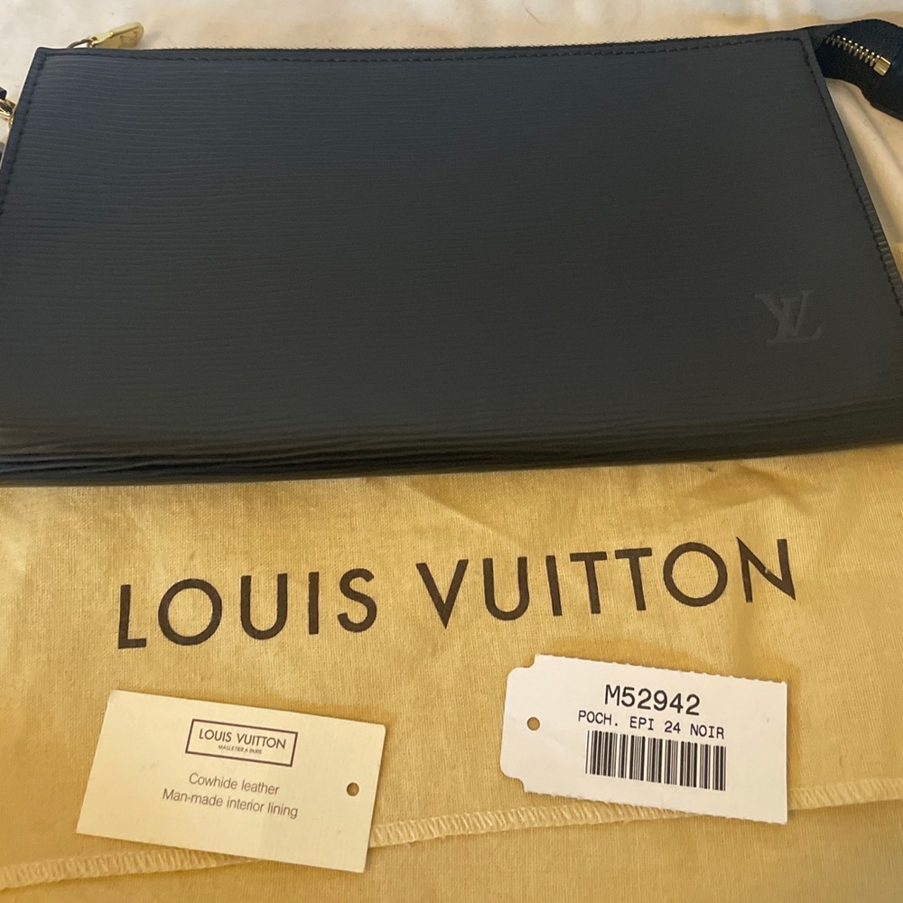 Auth LOUIS VUITTON Pochette Accessoires 24 M52942 Noir Epi AR0054 Handbag